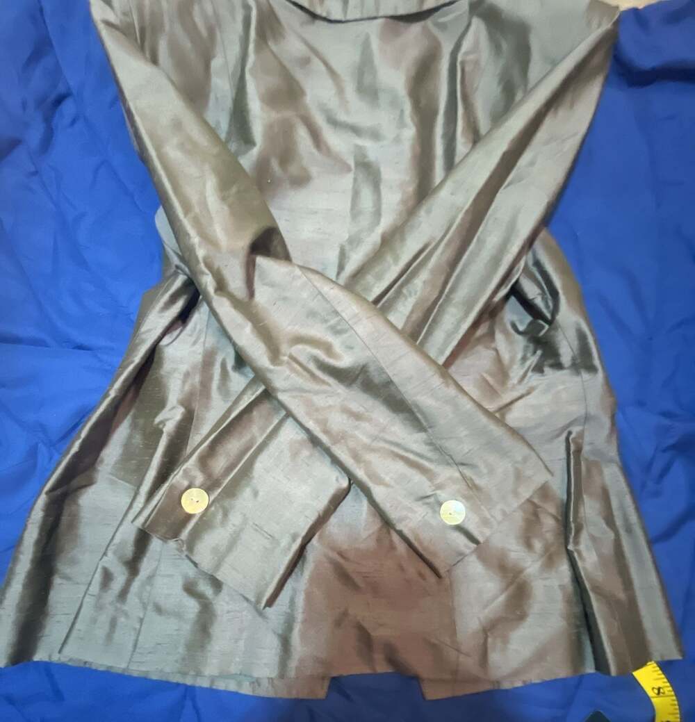 Saville Suit Women's 100% Silk Gray Skirt Suit Set Size 12 - Picture 12 of 16